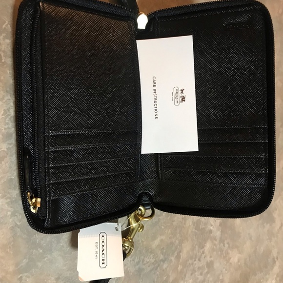 Coach Bags Coach Campbell F5070 Universal Zip Wallet Poshmark
